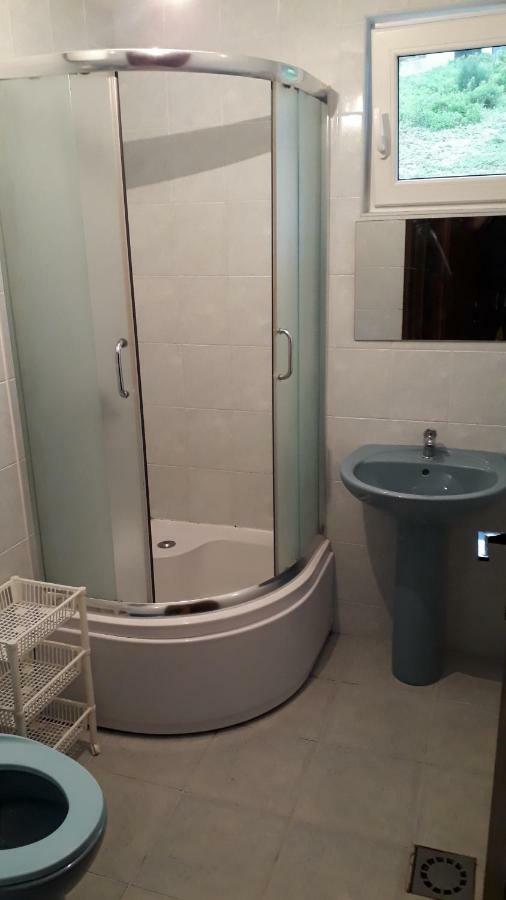 Vila Ruska Prčanj エクステリア 写真