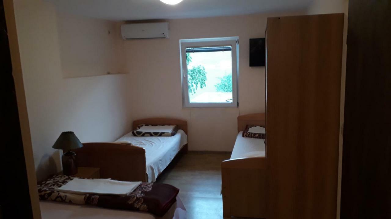 Vila Ruska Prčanj エクステリア 写真