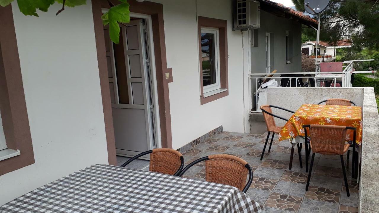 Vila Ruska Prčanj エクステリア 写真